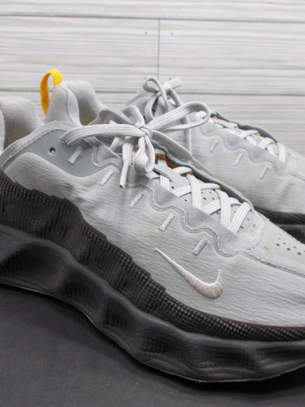 Nike Ava Rover Wolf Grey Men's Size 5.5